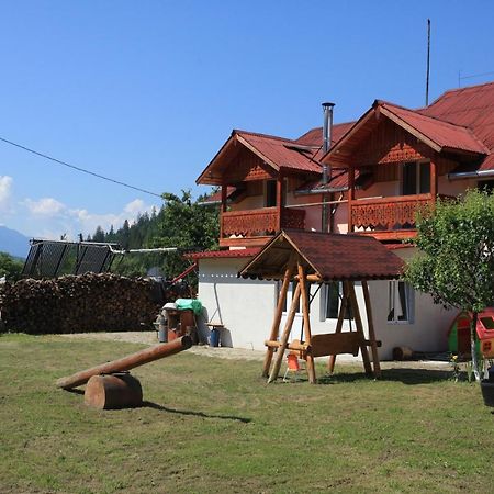 Pensiunea Paradiso Poiana Teiului Exteriér fotografie